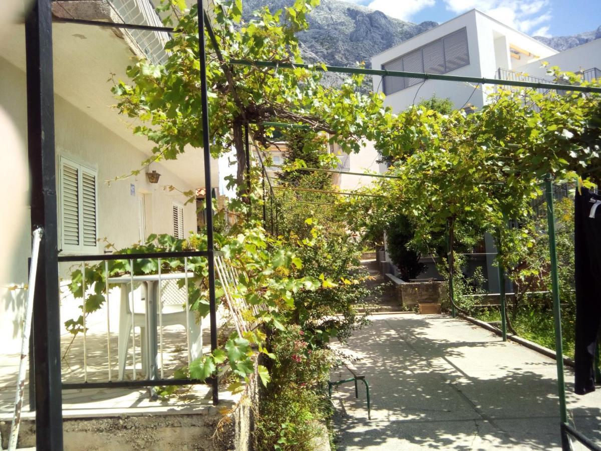 House Elka Hotell Baška Voda Eksteriør bilde