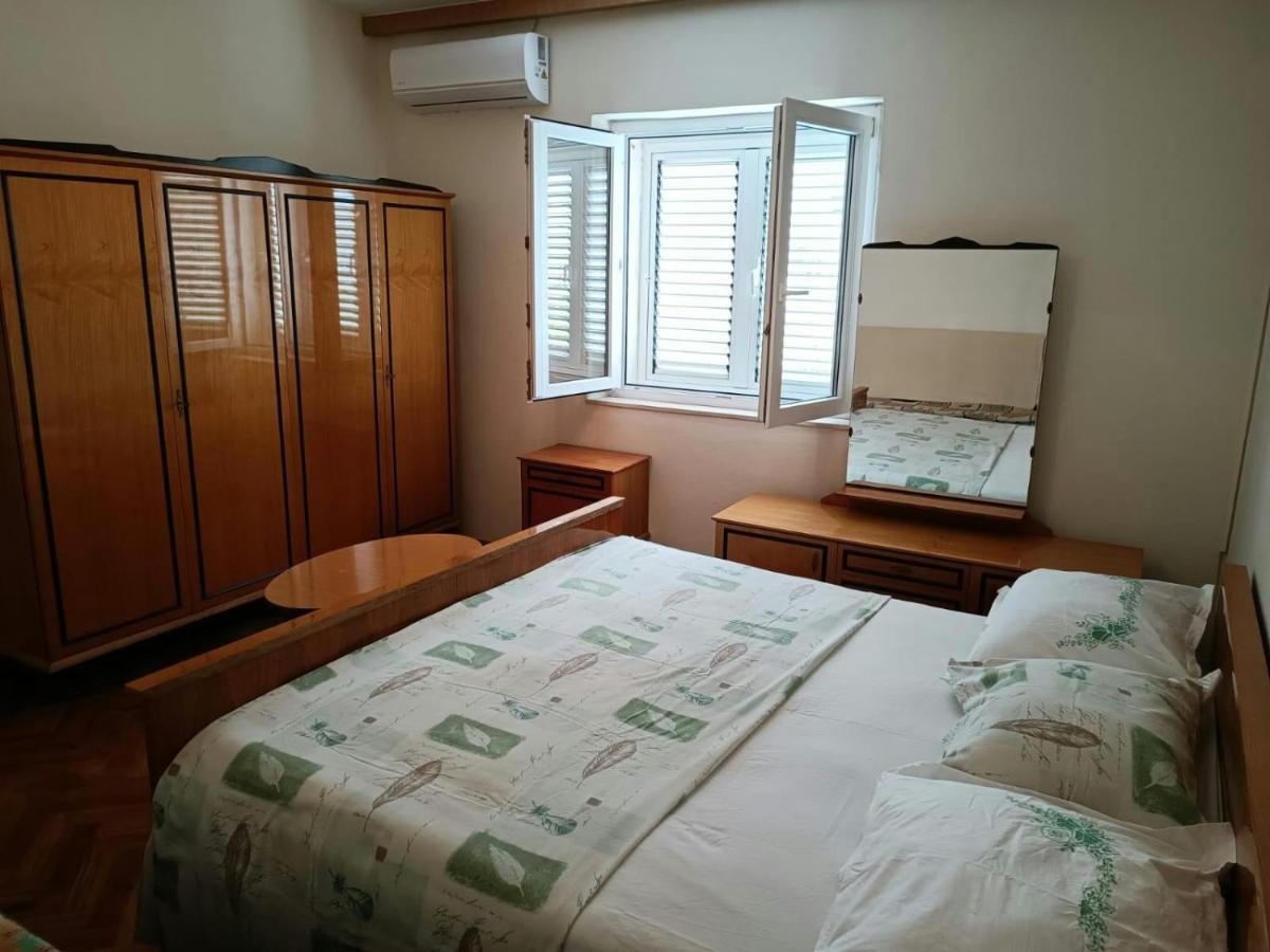 House Elka Hotell Baška Voda Eksteriør bilde